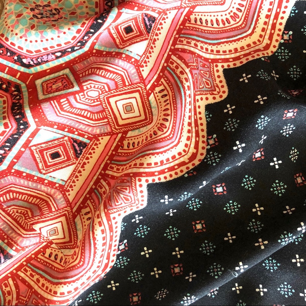 Patterned Tank Top - Picture 4 of 4